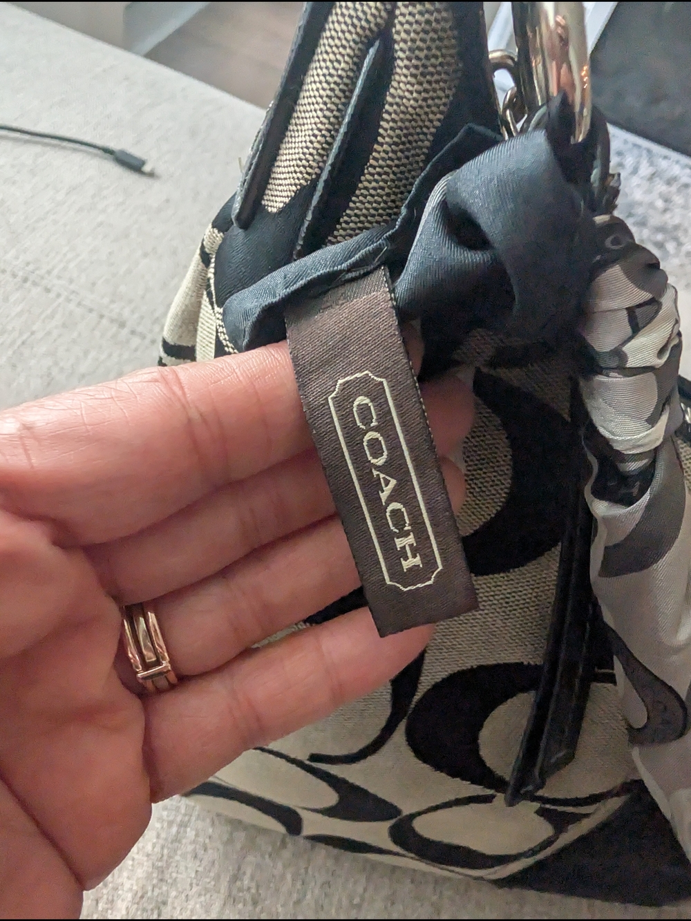 Coach Signature Canvas Shoulder Bag in Black and Cream - Picture 6 of 17